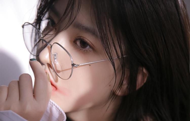 未来科技与旗袍全开襟的结合